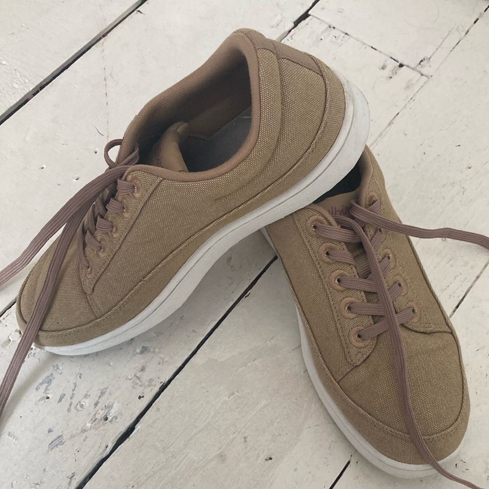Allbirds size 9W